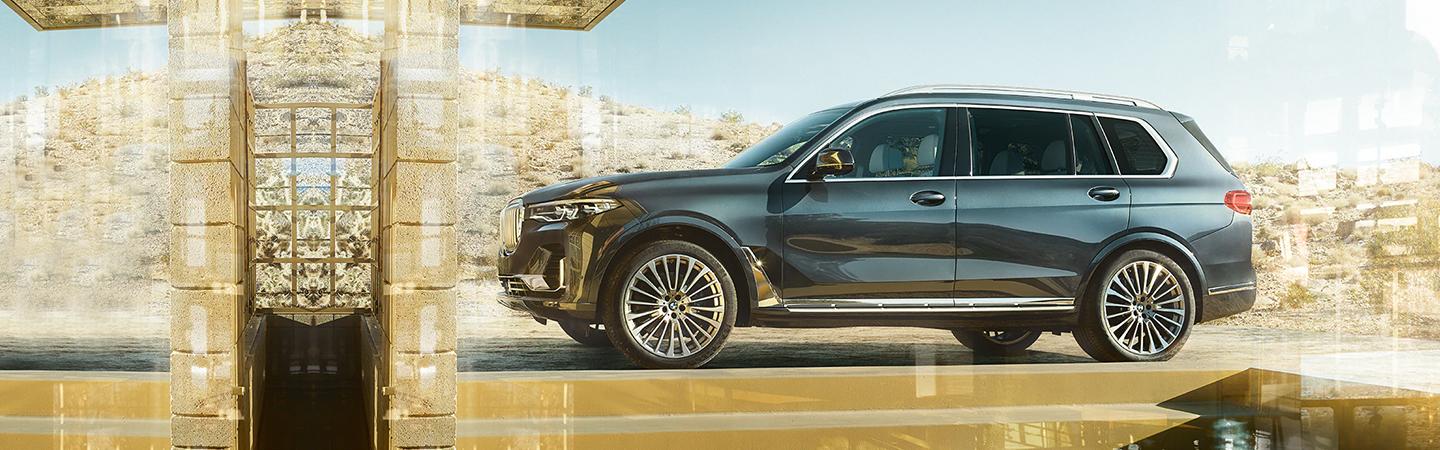 Side View of BMW X7
