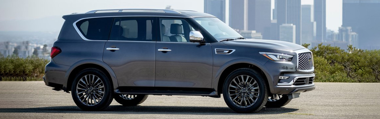 2022 QX80 side view