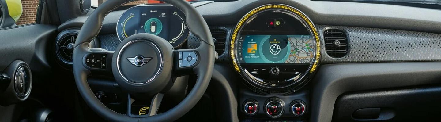 How Does Apple CarPlay Work (And Its Benefits) - Motor Expo - Motoring and  Car Blog
