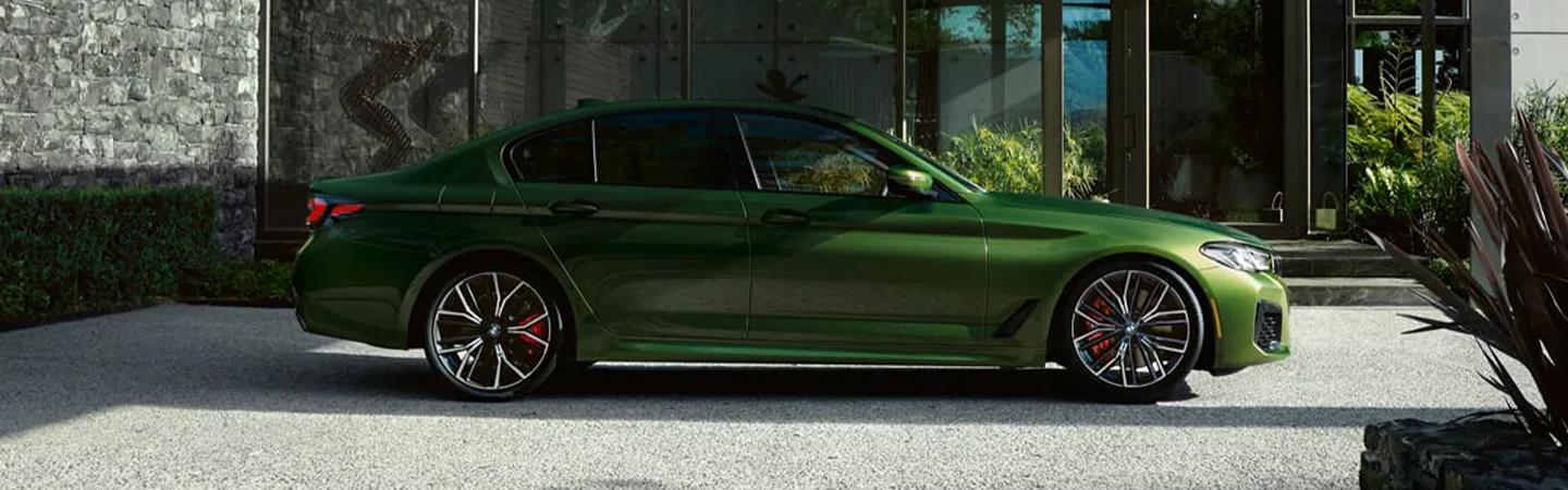 Bmw 5 Series 2022 Green